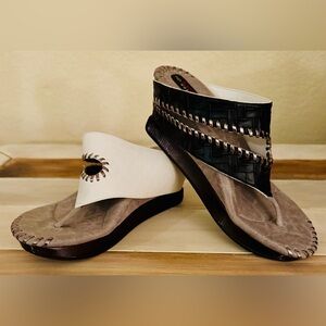 New Modzori Reversibles Tita Wedge size 9 Sandals